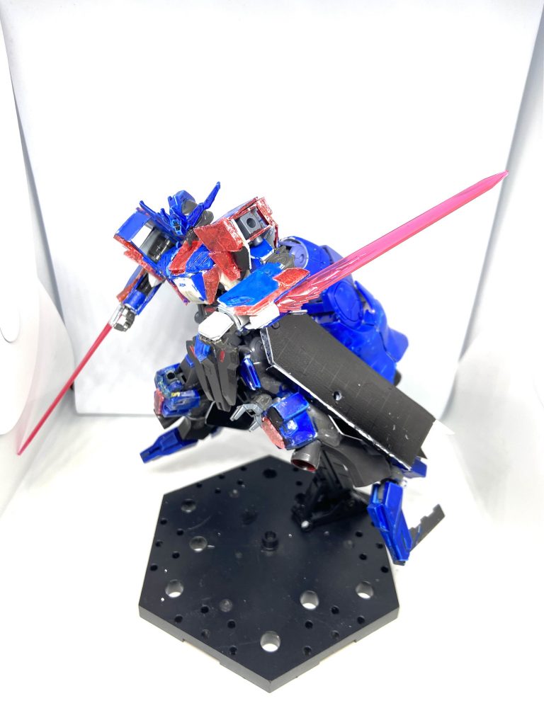 ビームトンファー両腕部にそれぞれ１つづつ取り付けられたビーム兵装NTD発動時はトンファーを使った近接戦闘を行うようになっている。 以上ジェノサイドヴィダールでした、名前がものすっごく物騒ですがあのシステムを搭載しているのでご了承ください、今回撮影BOXを購入できたので使ってみましたがいかがだったでしょうか？それでは見ていただきありがとうございました。