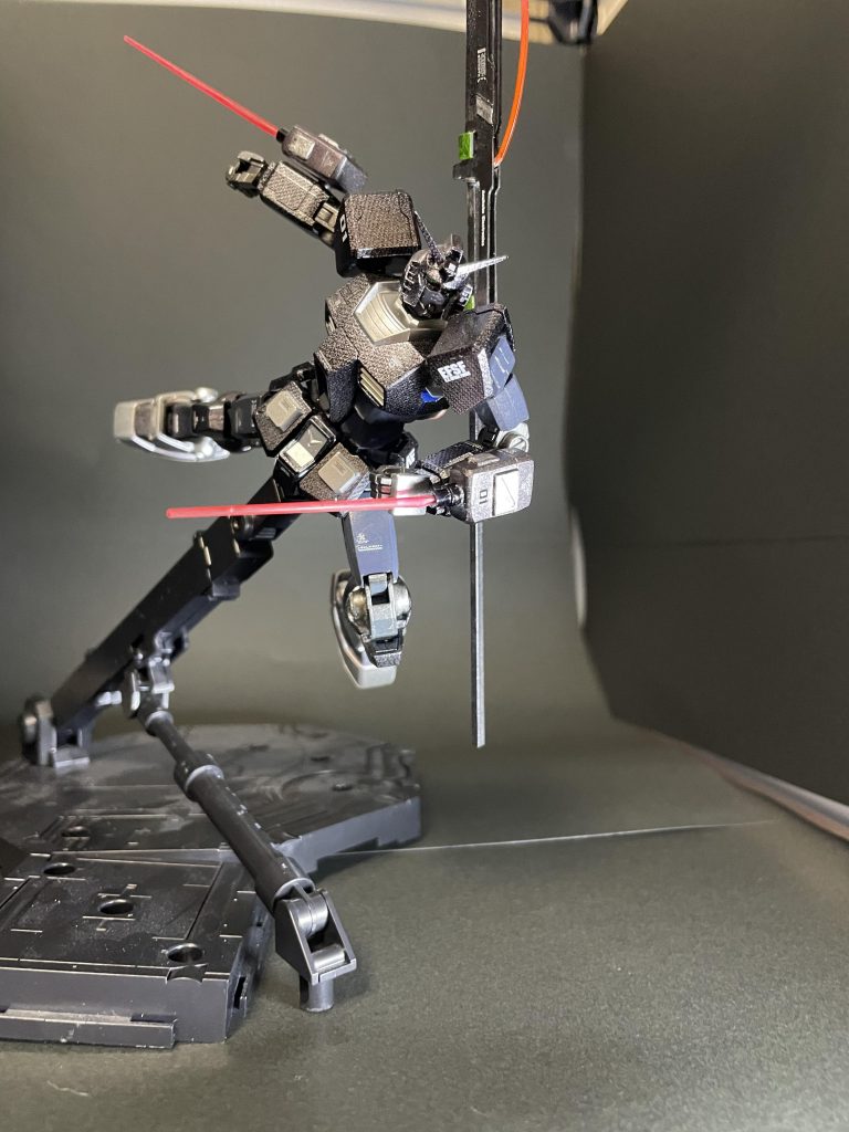 素体のリバイブ78ガンダムは可動域もシルエットも思った以上に良くて動かして飾れるので復帰第一作にはちょうど良かったと思ってます。