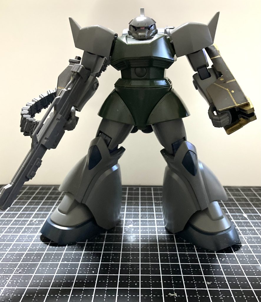 ブックオフのジャンク品から見つけたゲルググです。最近ガンプラ売って無いですからねぇ😅