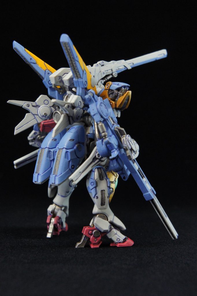 スミ入れは紫でやってます。