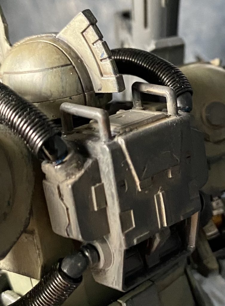 ランドセルにもプラ板やディテールUPパーツ貼り付けてます。