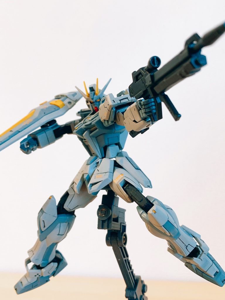 友達にフェイズシフト装甲がオフなんだねって言われたけど、意味が分からなかったw　ということで、ガンダムSeedを今観てます！