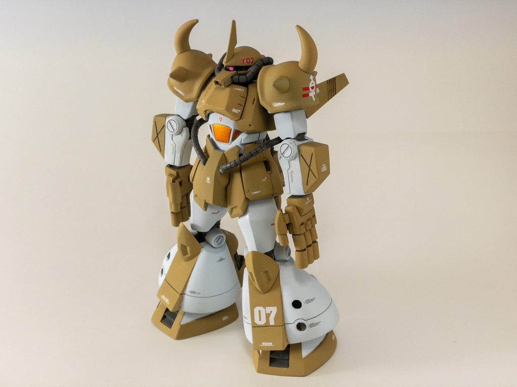 胸部と腹部の形状をなるべくオリジナルに近づけるよう配慮しました。ハンドバルカンが大きいのがチャームポイントです。