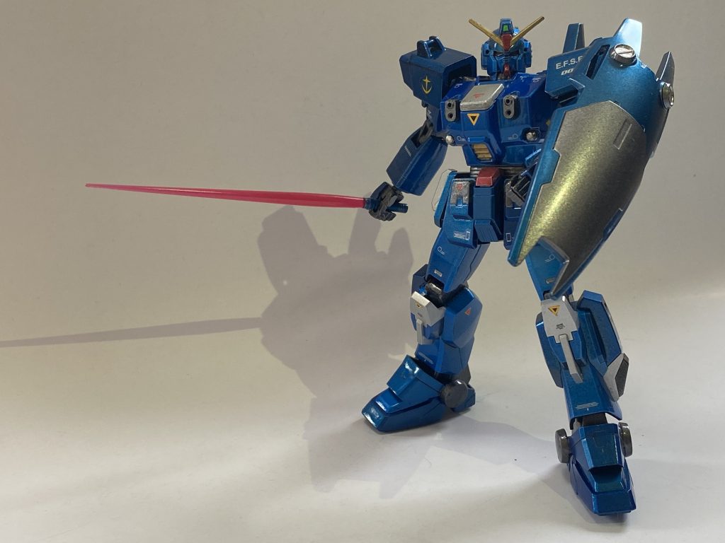 クリアカラーの使い方がいまいちうまくなく、もう少し色の濃淡が際立つようにぬりたかったのですが、まぁ良いですか。