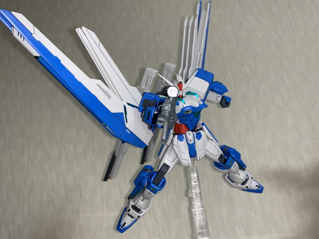 ビームライフルはセンサーを白、側面1部をメタリックグリーンにて塗装。