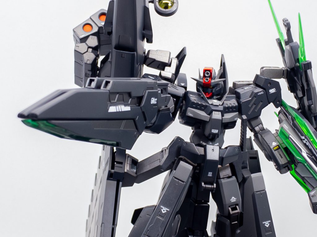 GNツインソードライフルハルートのライフルを二連装化したもの。