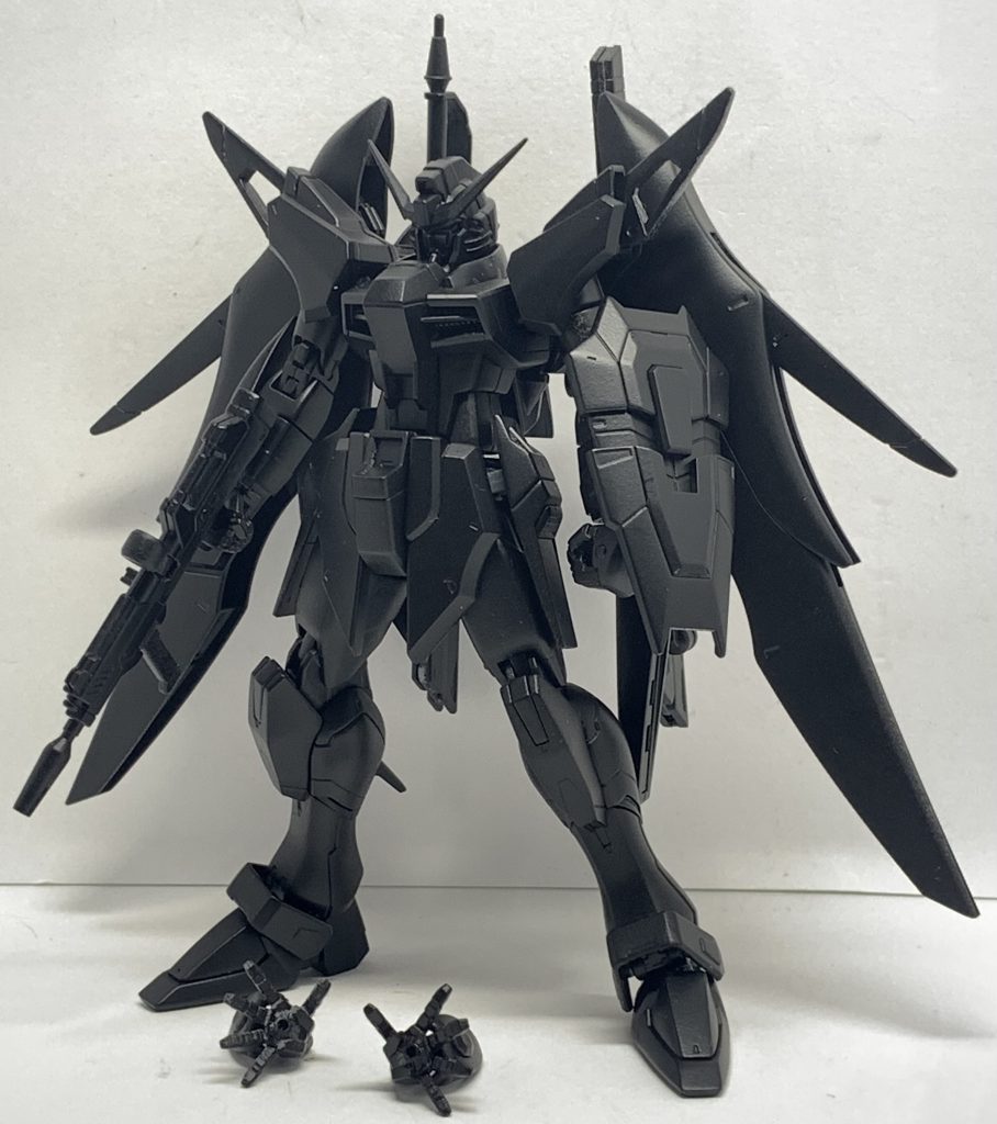 サーフェイサー塗装二回目です。黒サフを使用しました。