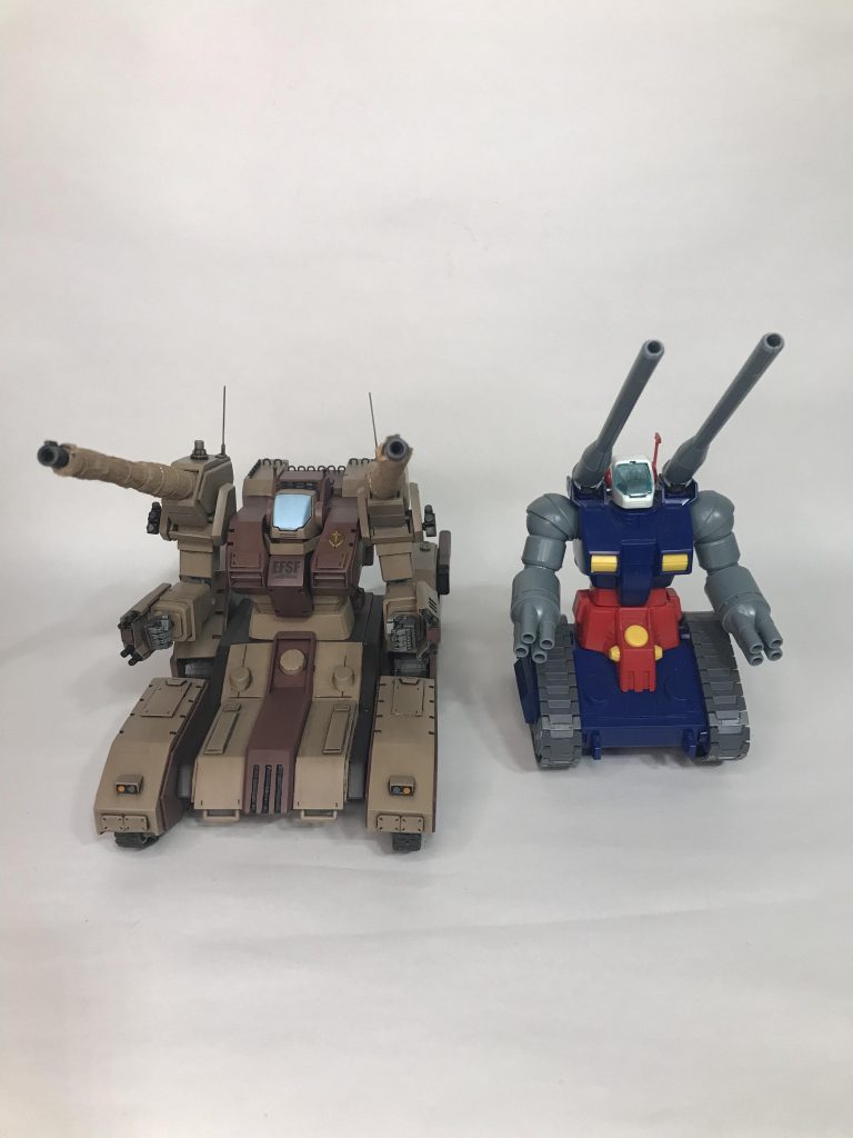 HGUCのガンタンクとの比較です同じ1/144サイズですが旧キットの方が何かと大きいのでサイズ感が違う様に感じますHGUCのガンタンクとマゼラアタックでも良かったですが、ここは全て旧キットで合わせた方が良いと思いました旧キットガンタンクの方が中身スカスカだから改造しやすいのもあります
