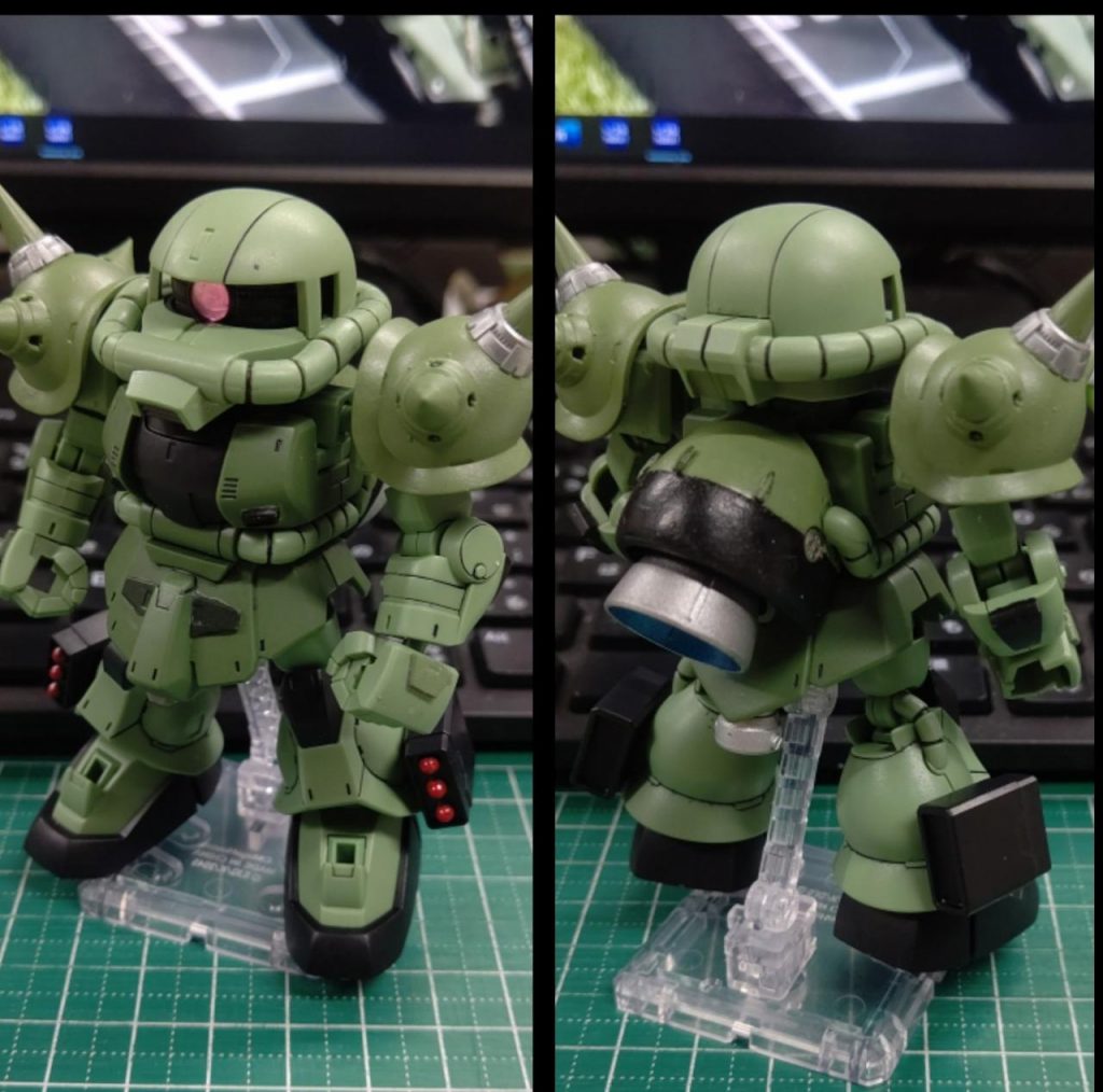 足裏以外の肉抜きをプラ板で埋めたりした後の塗装。基本筆塗です。