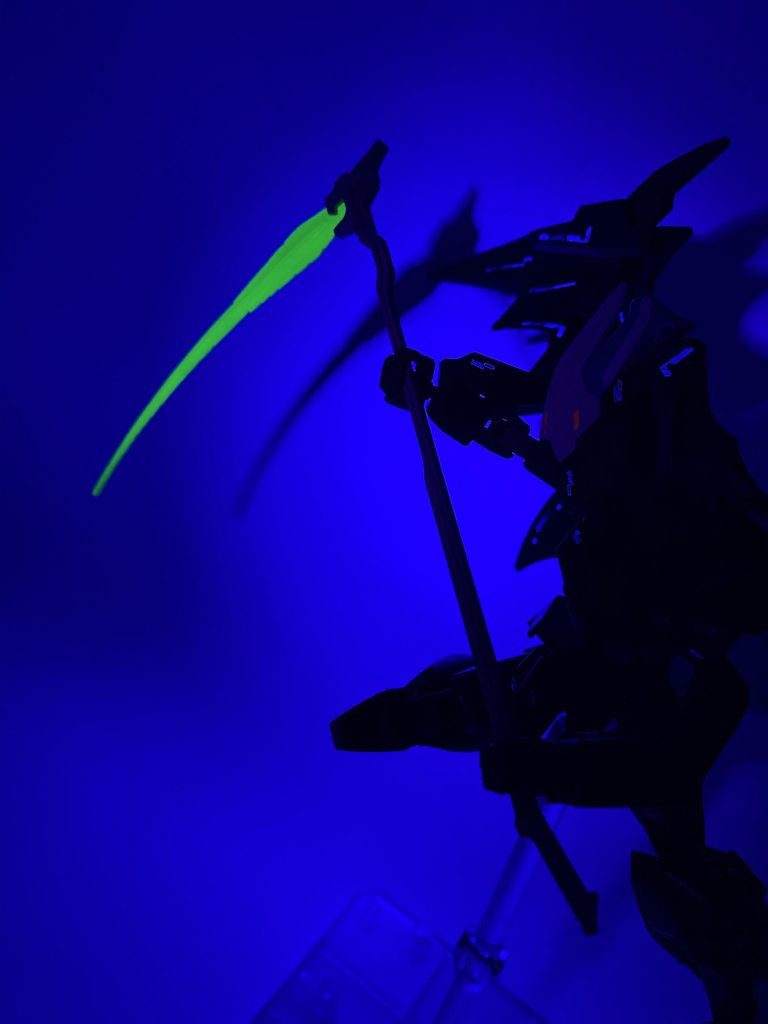 あと、こだわりポイントは蛍光塗料の使用ですね綺麗に塗膜を作るのが大変でしたがやっぱり出来栄え見ちゃうとまたやりたくなりますね