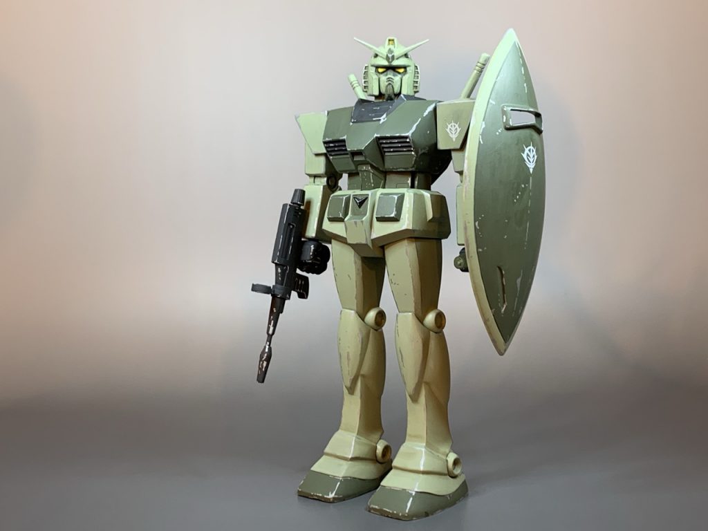 塗装はタミヤアクリル塗料をメインに使用し、全て筆塗りしました。