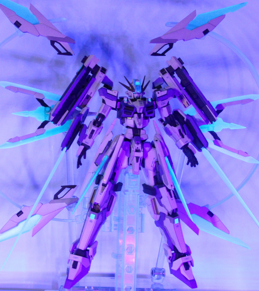 トランザムシステムとは別に設定された本機独自の強化システム。6基のソードビットを機体背面に環状に配置する事で解禁される。トランザムを遥かに越える機体性能の引き上げが可能。しかし、使用時はビットが使用できず終了時にはGNドライヴがリポーズ状態となり数分間戦闘が不可能となる、といったデメリットも抱えている。[月穿ちセレーネ]