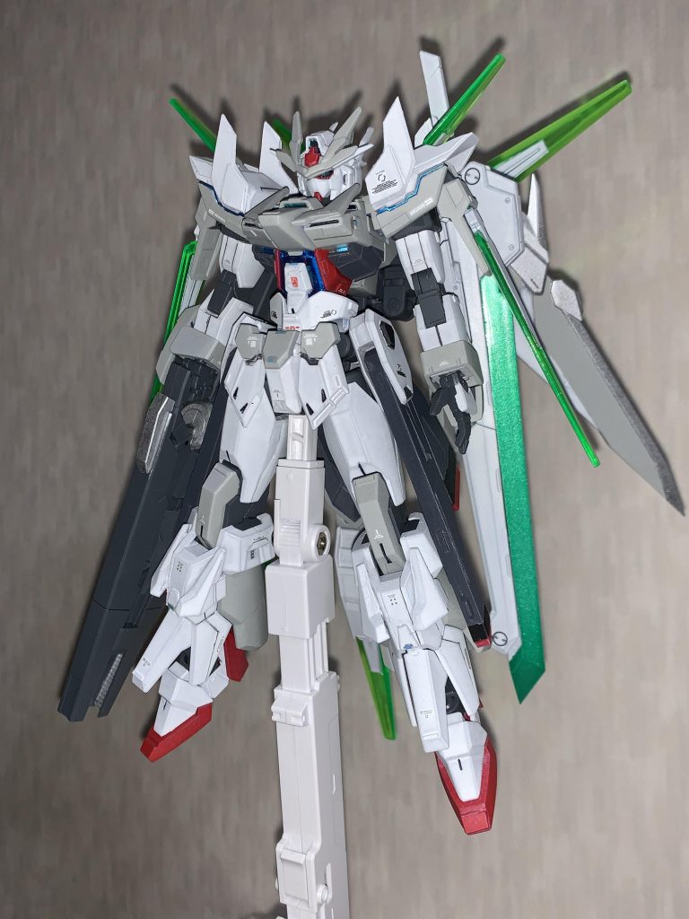 フル装備時シグルバスターソードはバックパックにマウント可能。