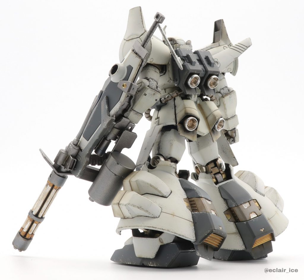 背面今回の設定としてはUC.0096まで連邦軍の接収や破壊を免れ実戦にも投入されなかったフライトタイプの一機という感じで、Twitterのユーザー企画にも投稿しています。