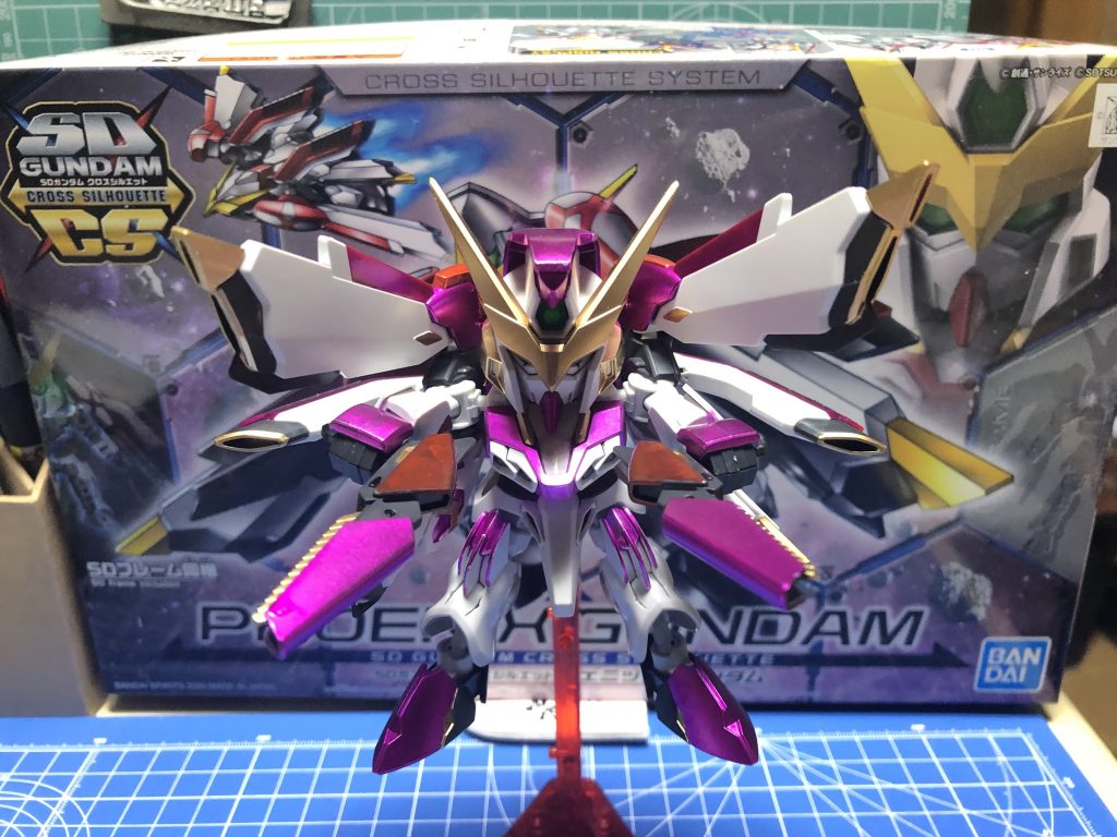 ライフル両手持ちと併せてのフルバースト。きれいに展開できるので迫力ありますね。