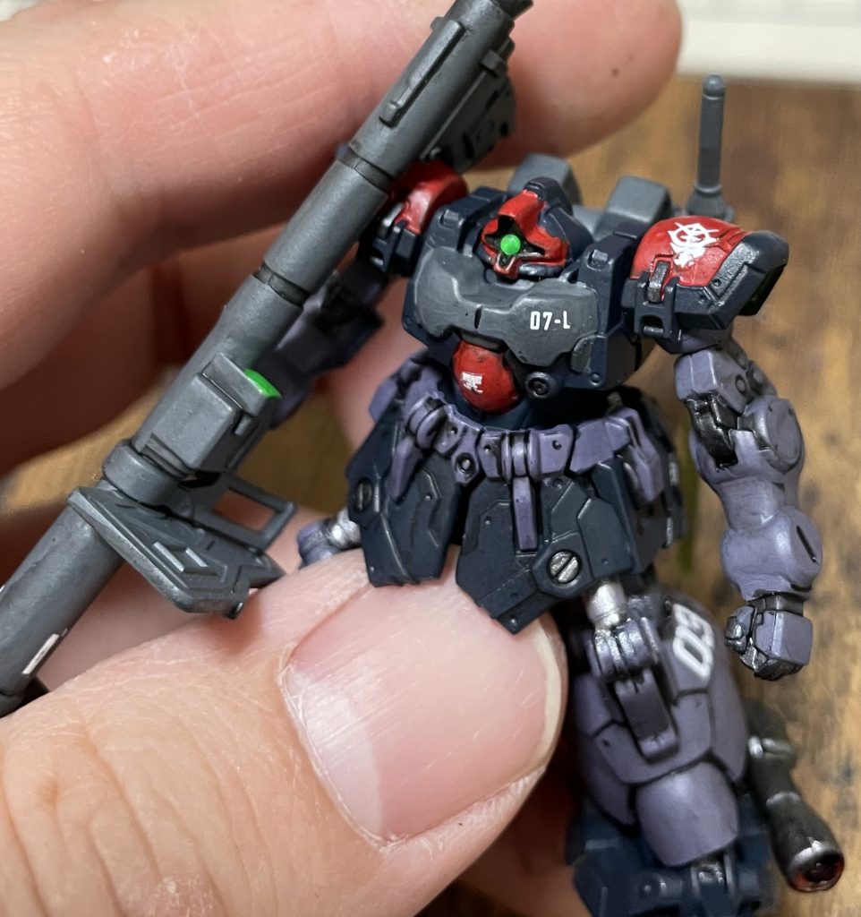 オリジン系のガンダムデカールがかなり小さいので使用してみました。いやー老眼にはキツイこのサイズww最後までご覧頂き有難うございました！