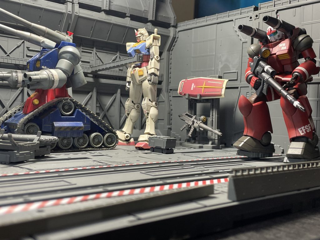 おっさんのリカちゃんハウスごっこ。。 ガンプラ歴40年にして初めてV作戦揃いました。