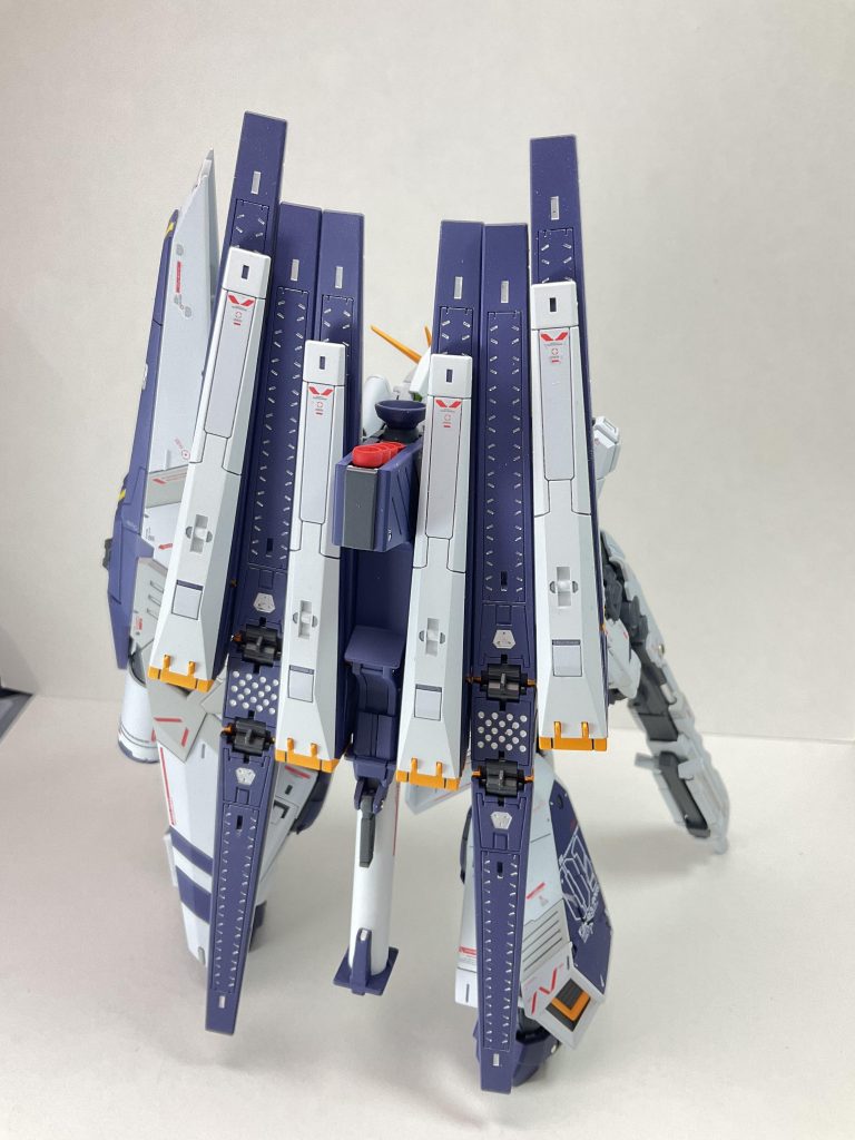 バックファンネルはシルバーで墨入れと部分塗装