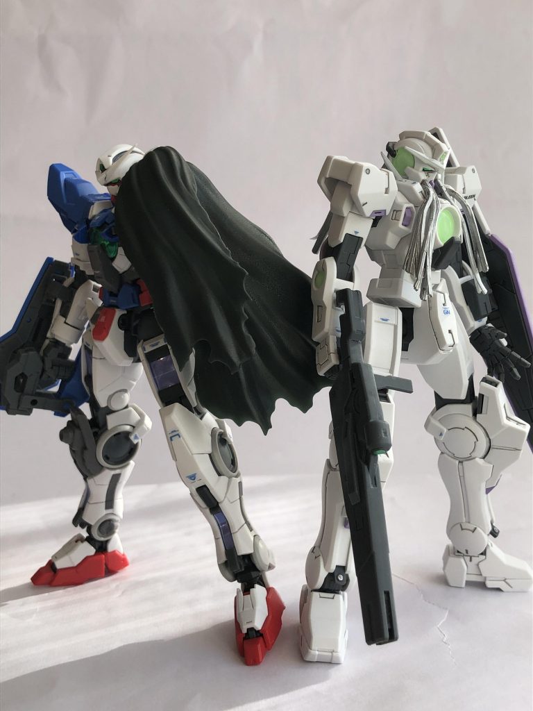 RGガンダムエクシアリペアと並べて。遜色ない…ですかね？個人的にはこの写真を撮影できて、満足です。