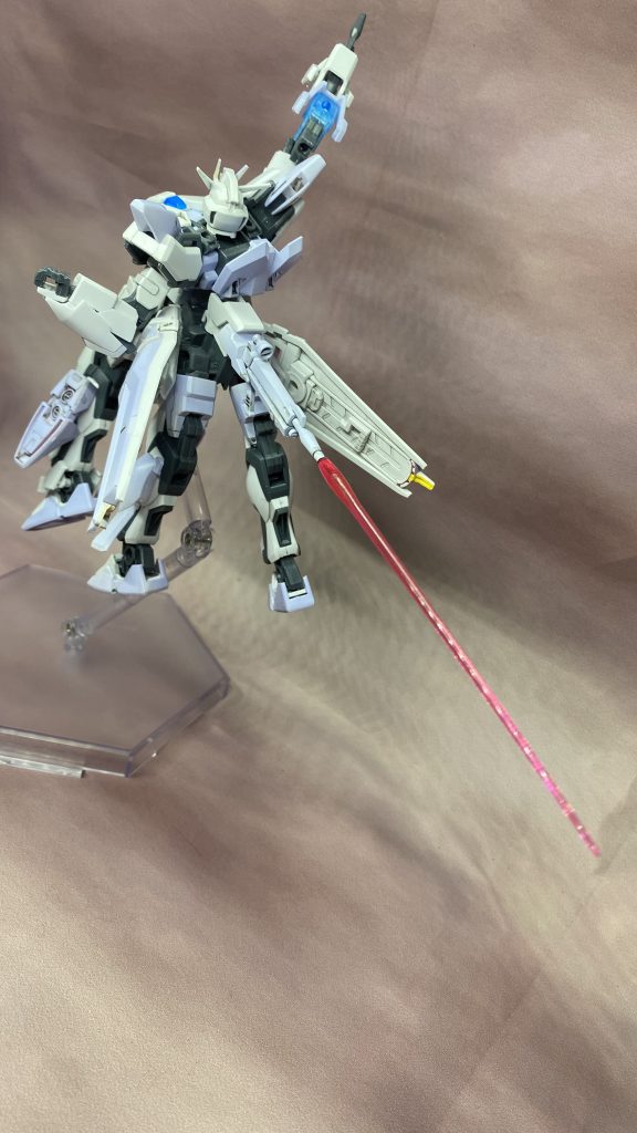 しっぽ?のライフルも開口してるのでビームテールとして使用可能です。