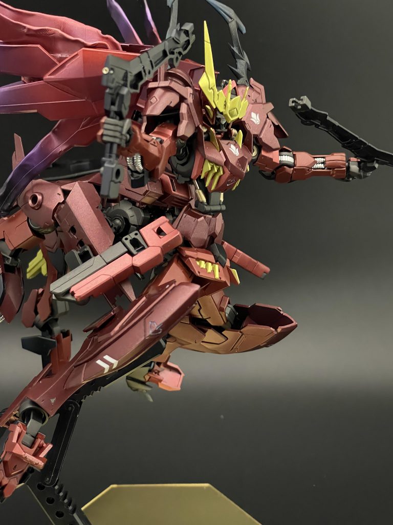 ツインブレード(ハンドガンモード)銃口を開口しメタルパーツ埋め。