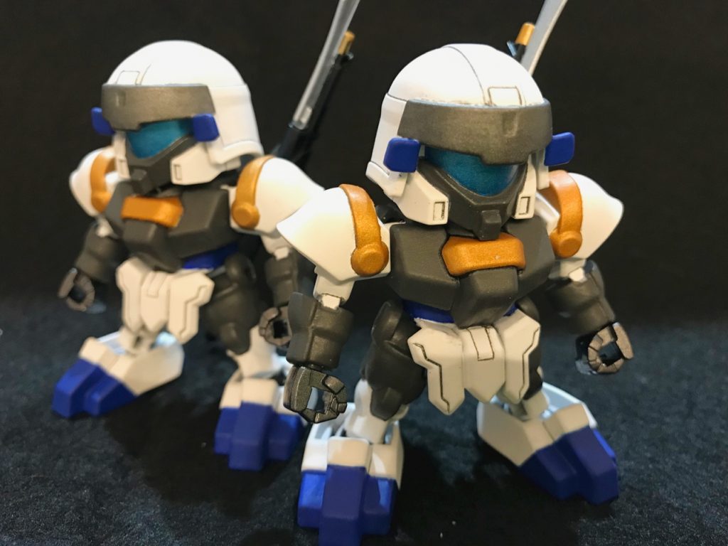 烈帝城守備隊①  【城内警備兵】城の内部を警備する兵。城の中の見廻りはもちろん、機動要塞である烈帝城の操縦やメンテナンス、侵入者の迎撃など多岐にわたる任務がある。ジムナイトシーカー宇宙用を参考にカラーリングしてみました。モブ兵の中でもエリートなイメージで塗装してます。