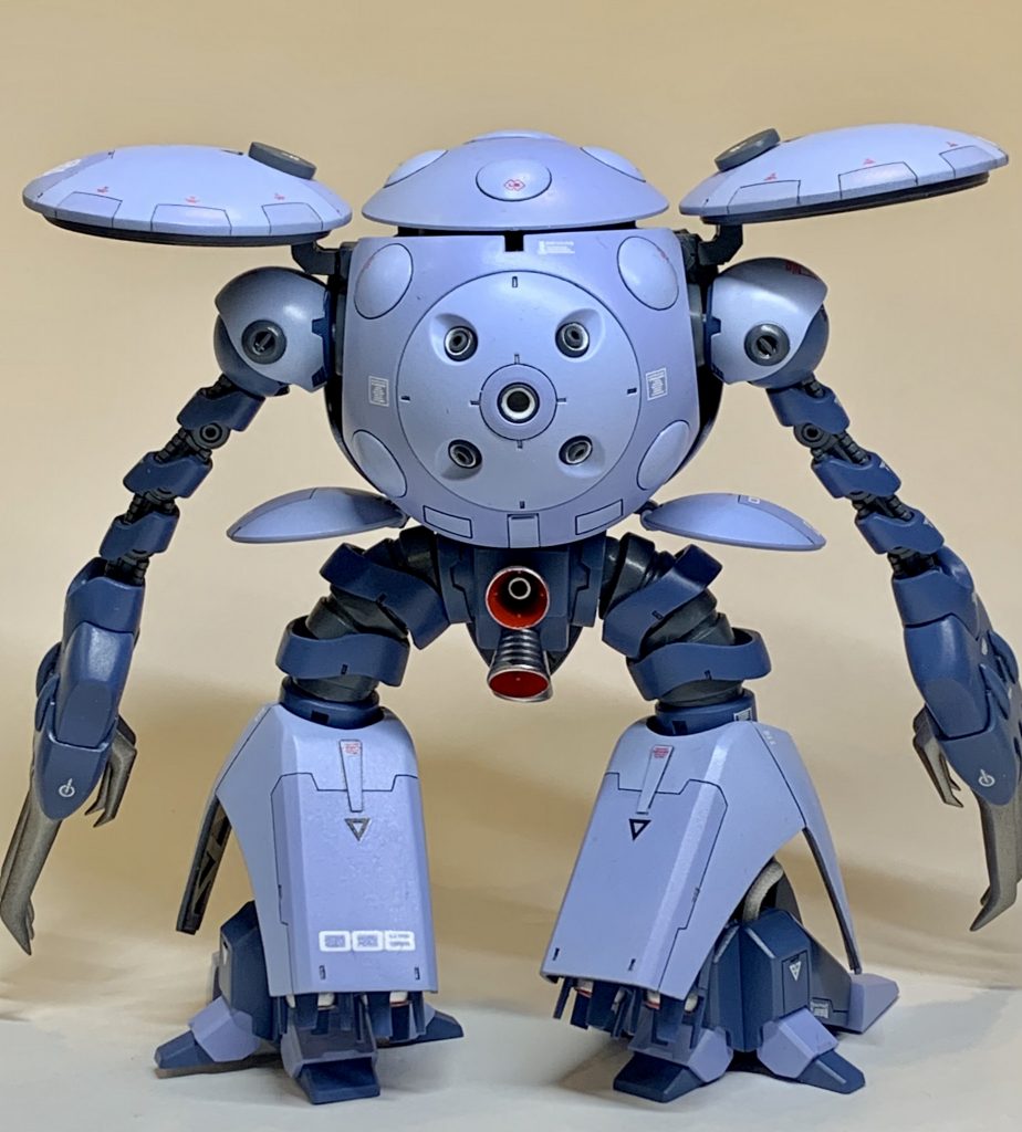 背面です。細かな色分けがちょこちょこあり、工作で補っています。青は何気にツートンになっています。