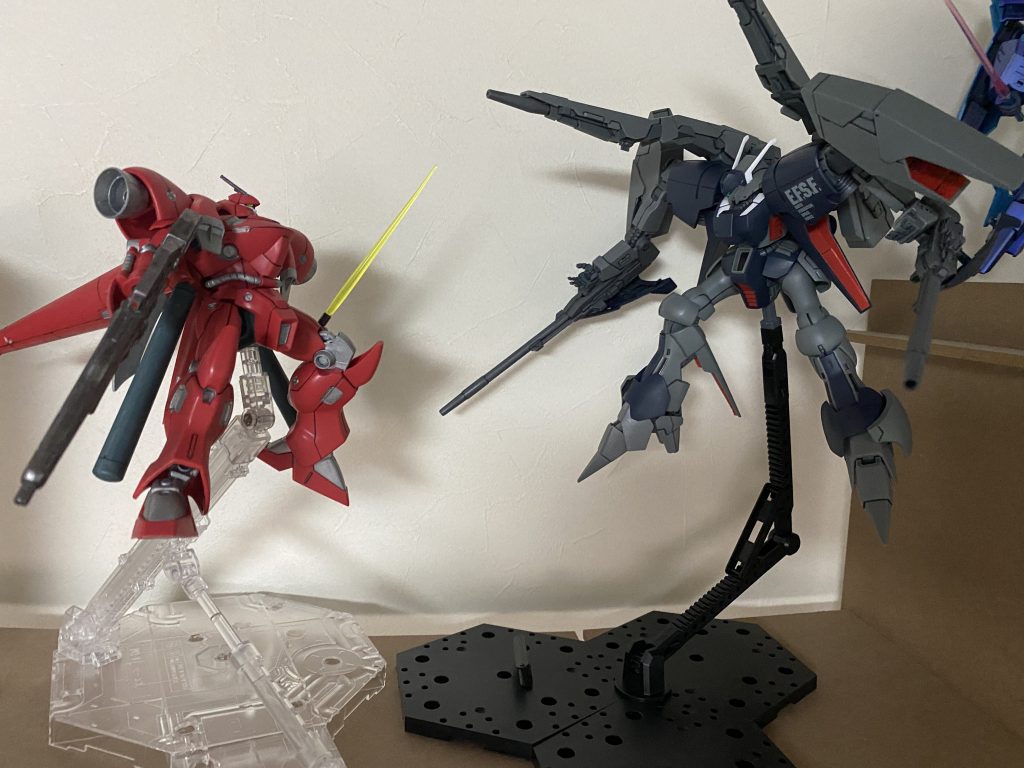 ガンスタ初投稿作品と2ショット今回の投稿が誕生日ですので記念になると思います