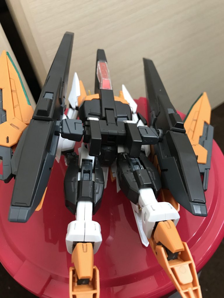 ん、ハルートが何か落としたゾ?