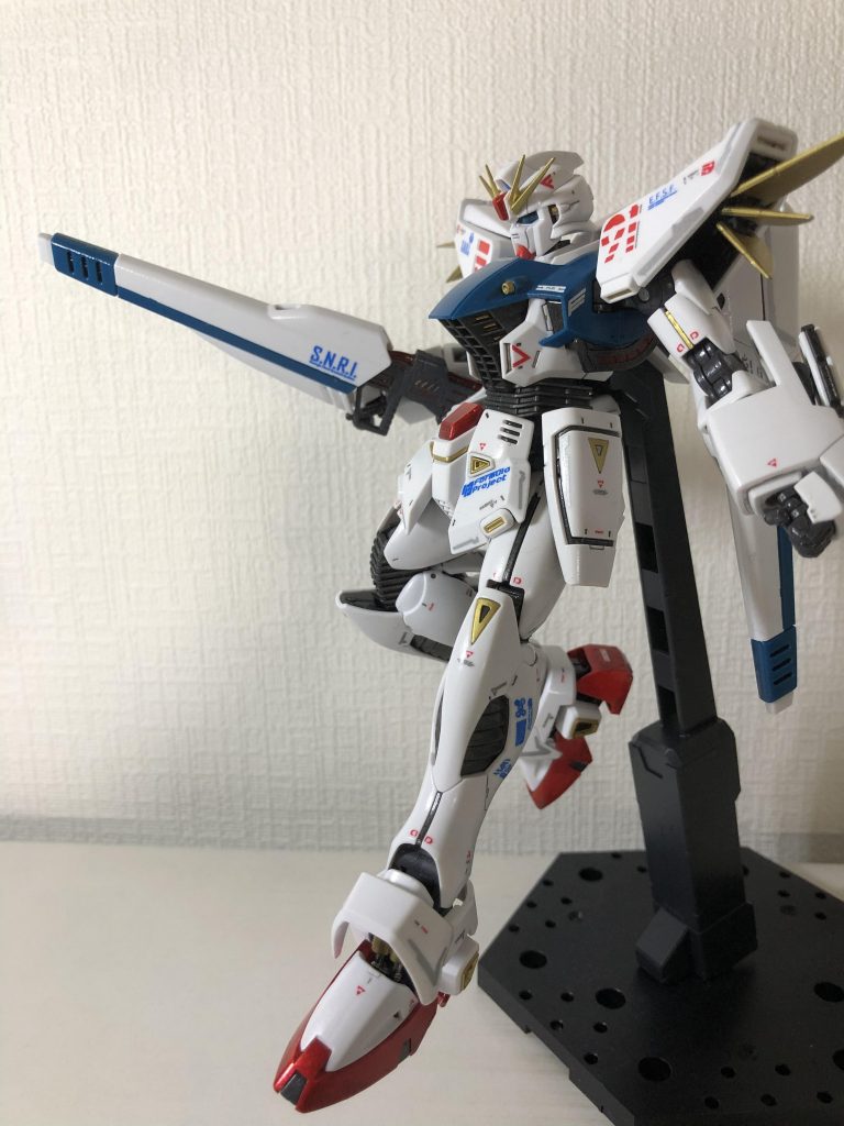 メタルビルド風を目指しましたが筋彫り等しないと様になりませんね💦ご覧いただき、ありがとうございました😊