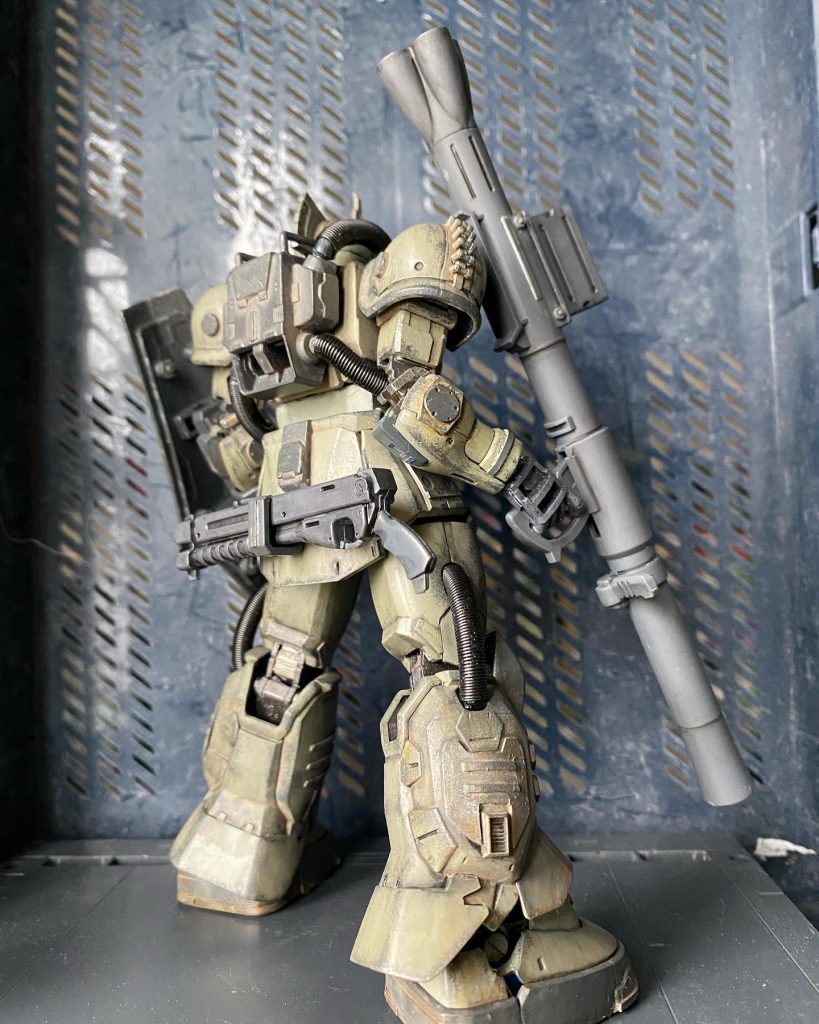 当初はショットガン2丁持ちを予定してましたが、予定変更してザクバズーカにしました😅