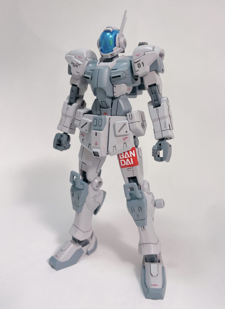 まっちゃん工房専属アシスタント「助手くん」GBNガードフレームをベースにまっちゃん工房でミキシングする際、パーツの位置決めや全体のバランスチェックなどをしてくれている。