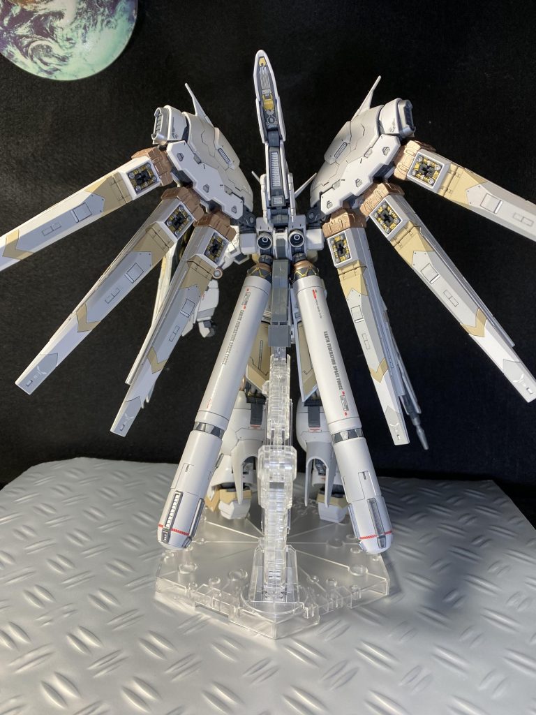 Hi-νガンダム　スノーホワイトver.–4枚目/制作者：zatou1