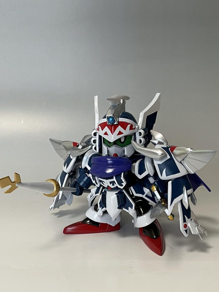 FRONT肩のバインダーは存在感出すために1番力を入れました。