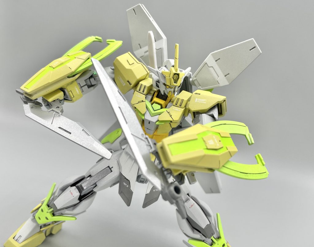 武器はブレードが二つ