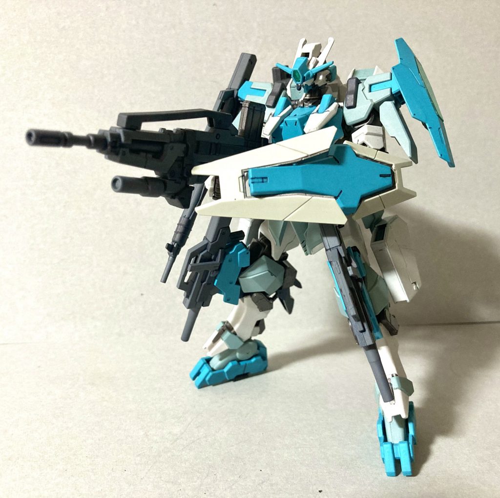 165mmデモリッションガン。通常より威力あるライフルで、ショートバレルにもできる。また、射撃時は頭部アンテナに装備された特殊カメラを使用する。