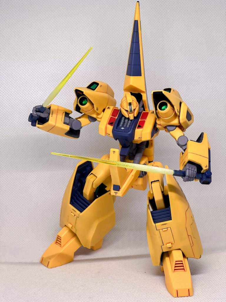 ビームサーベル。基部はホワイトでグラデーション。