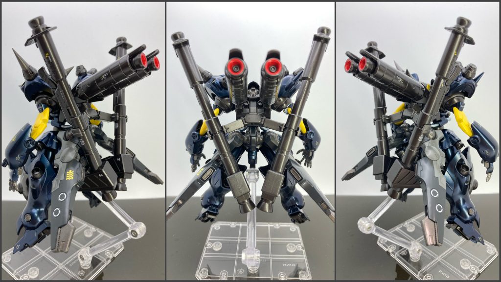 背面から。バックパックにもしっかりとマックナイフとケンプファーのパーツを組み合わせて使用しました。