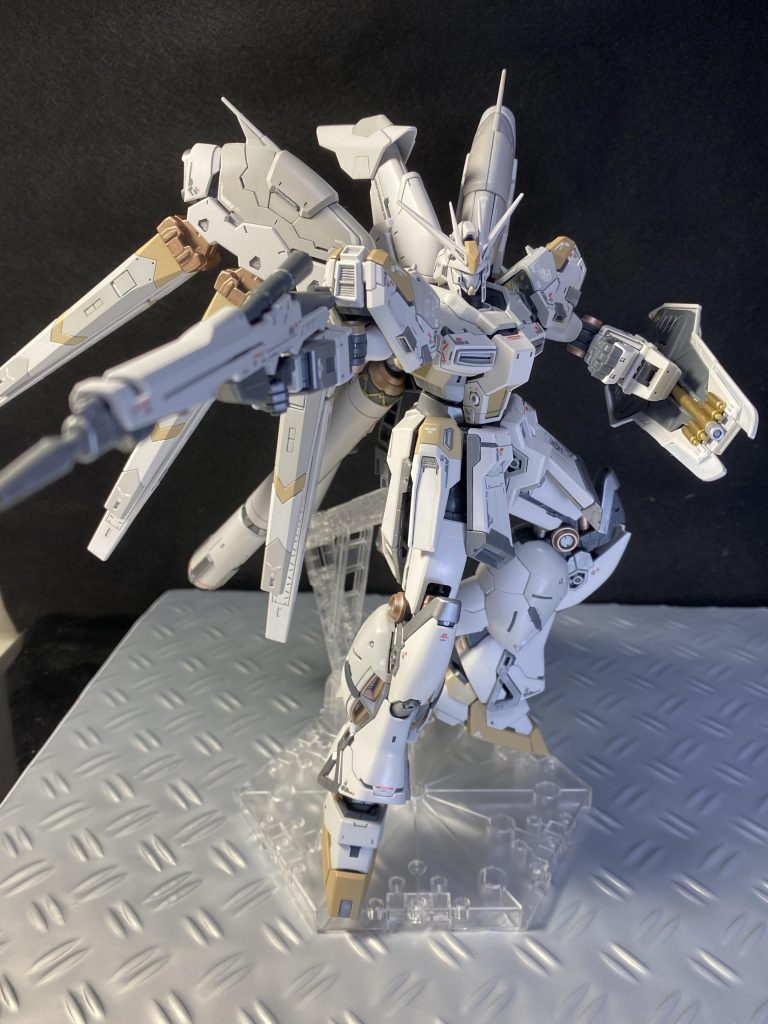 Hi-νガンダム　スノーホワイトver.–2枚目/制作者：zatou1