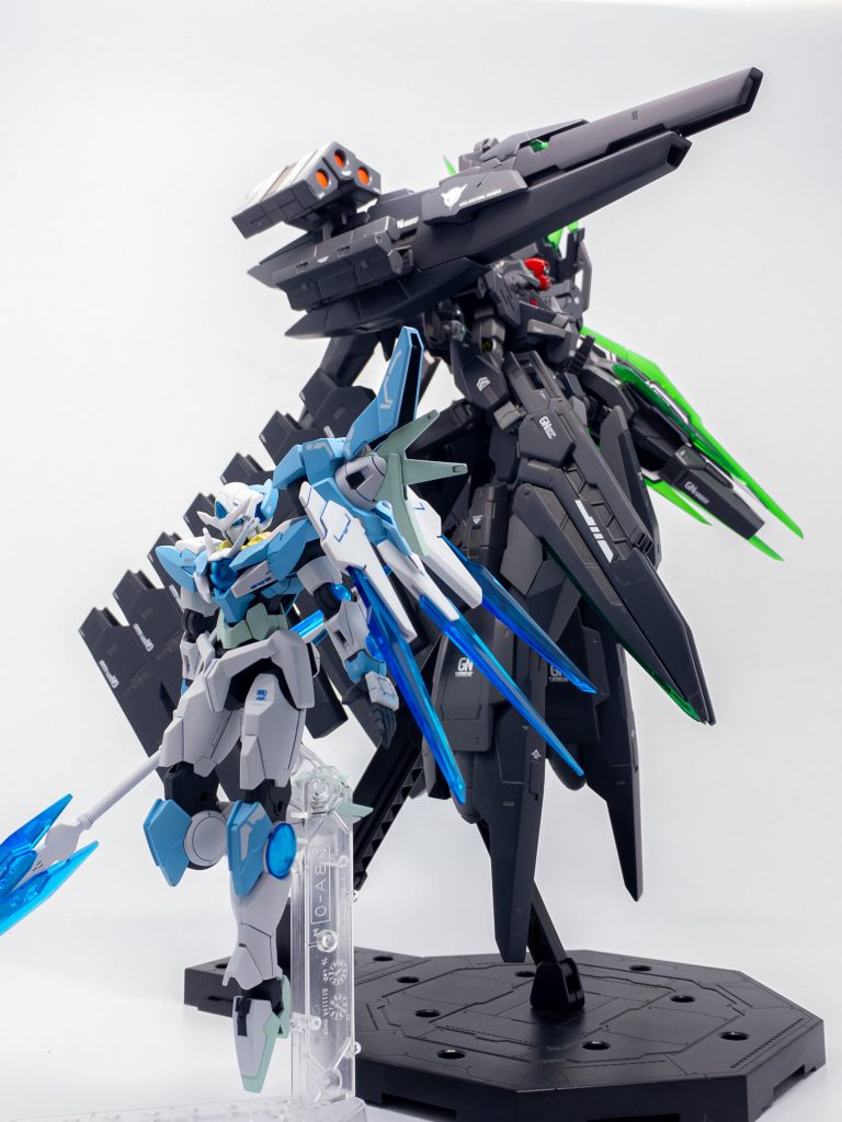 兄弟機のクアンタフルアーマーと並べて。以上、ダブルオーノアクアンタでした。クアンタフルアーマーはこちらhttps://gumpla.jp/hg/959646?type=editブログにもここに載せきれなかった写真を載せてるのでぜひご覧ください↓https://puramonooshiire.com/finished/7055/