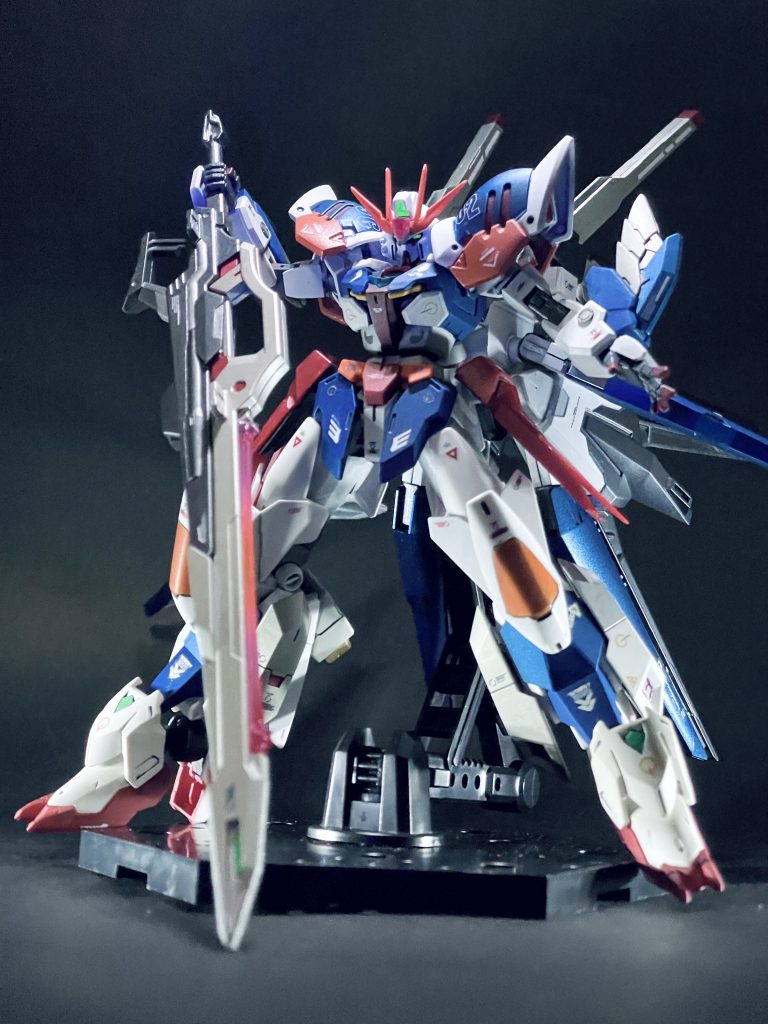 ラストはお気に入りの1枚で♪手持ち武器はアーケンドガンダム専用の大剣です。以上になります!最後まで見て頂き有難うございました!!(≧∀≦)/左腕を負傷していた為、今までの良いとこ取りな作品になりましたが、かなり良い仕上がりになったんじゃないかなと思います♪次回も頑張る!