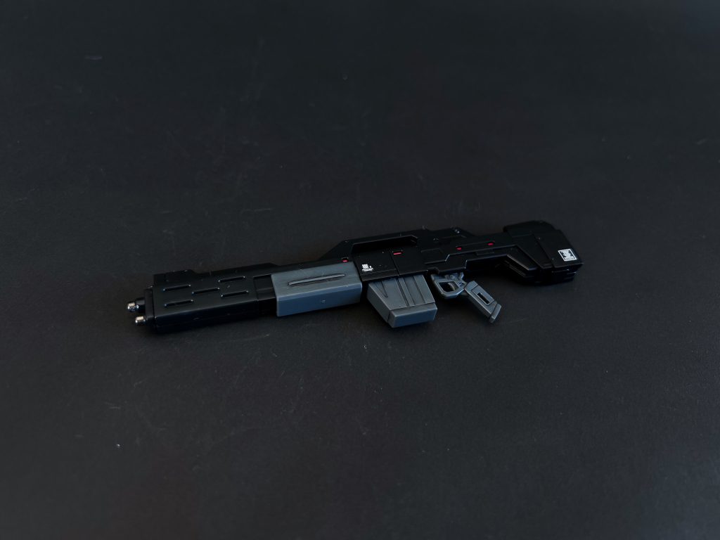 【筆塗り部分塗装】RGサザビーを成形色活かしで作りました🙇‍♂️–9枚目/制作者：@praZo001