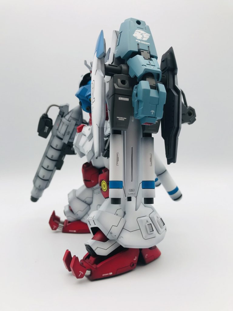 シールドに装備するキャノン砲。νガンダムのHWSをイメージしたけどバインダーが邪魔で装備出来ず、バインダーを外すハメに😭