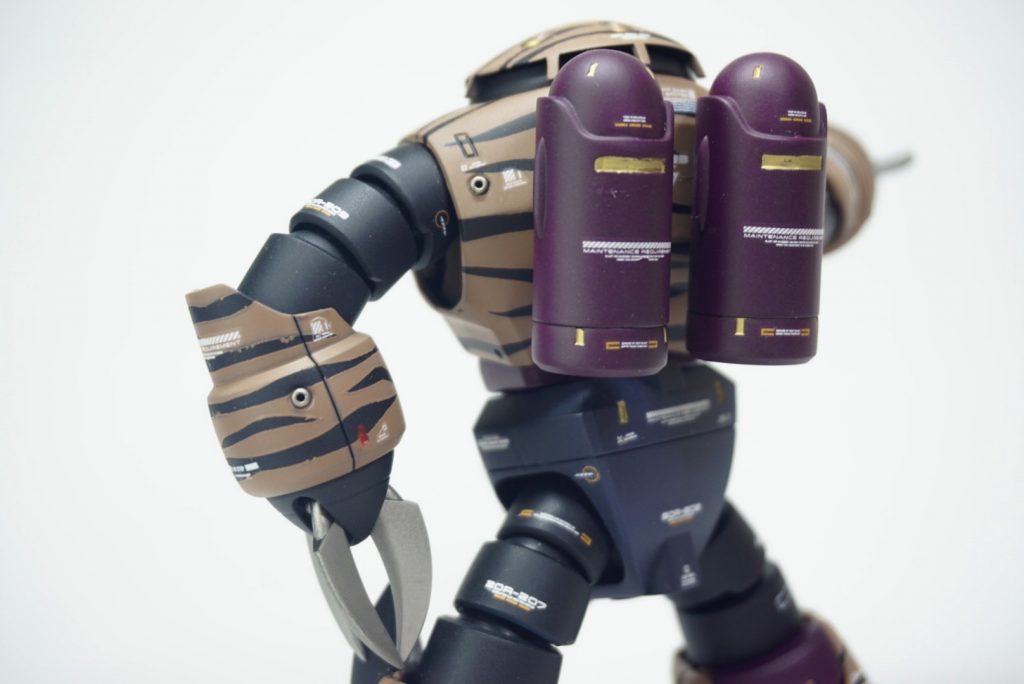 初めての投稿です！HGシャア専用ズゴック虎柄塗装–4枚目/制作者：まる。(永遠のジオニスト)