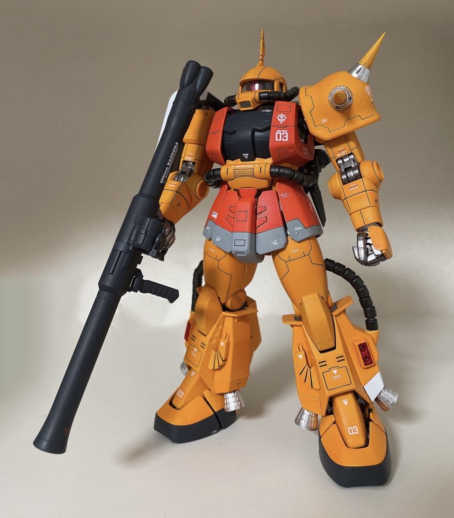 ヘッド（マサヤナカガワ専用ザク）とスパイクアーマー（市販品）を変えてみました。