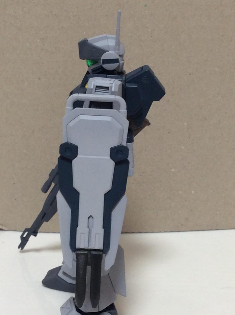 シールドはジムストライカーの物に変更し接近戦で有利に。