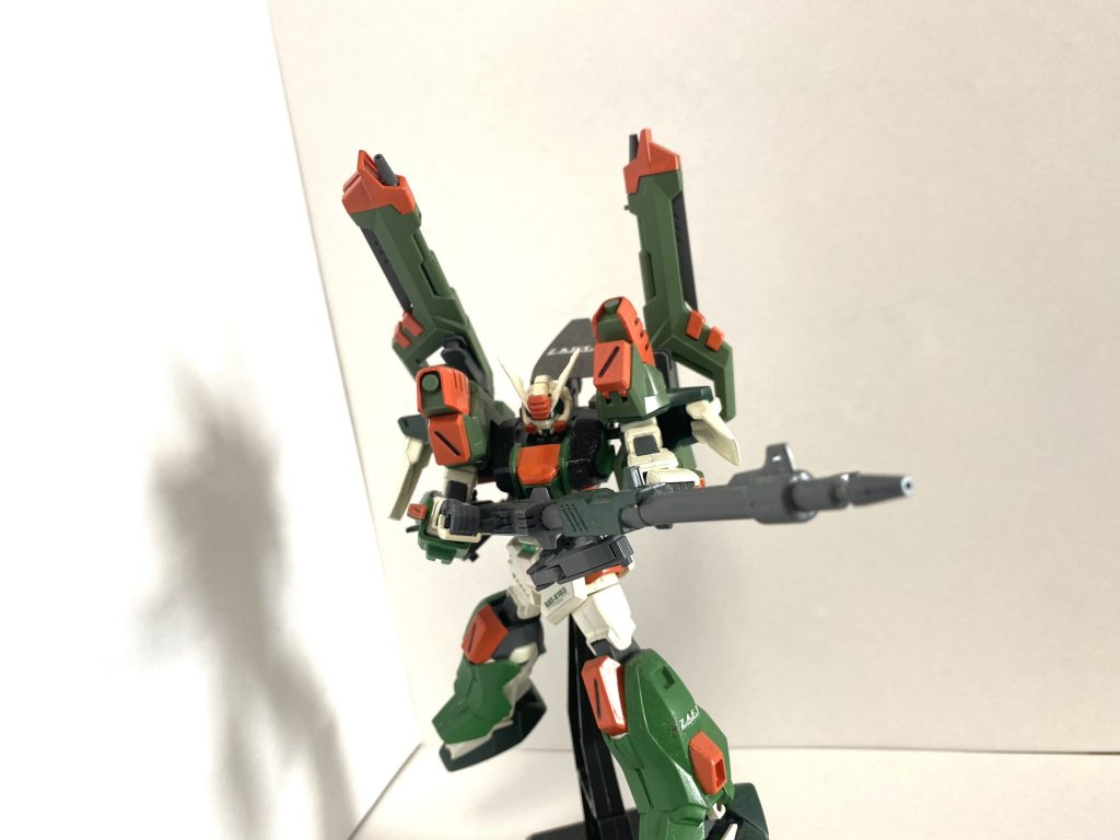 バスターのアイデンティティの砲の連結は必須