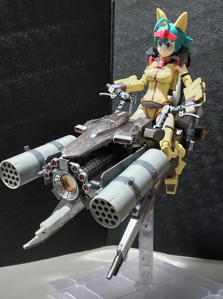 他の美少女プラモも余裕で乗れます。特にダイバーナミは相性が最高です。