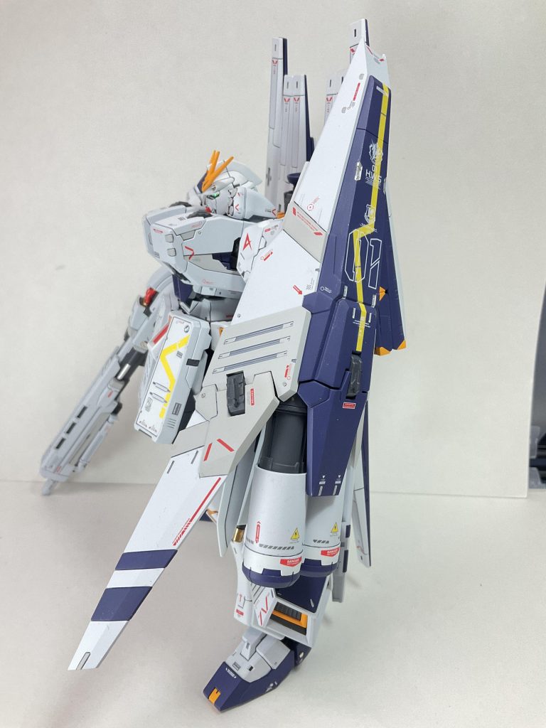 サイド社外品のデカールはシールドのデカールが多い…全部使用しなくてもよかったかも