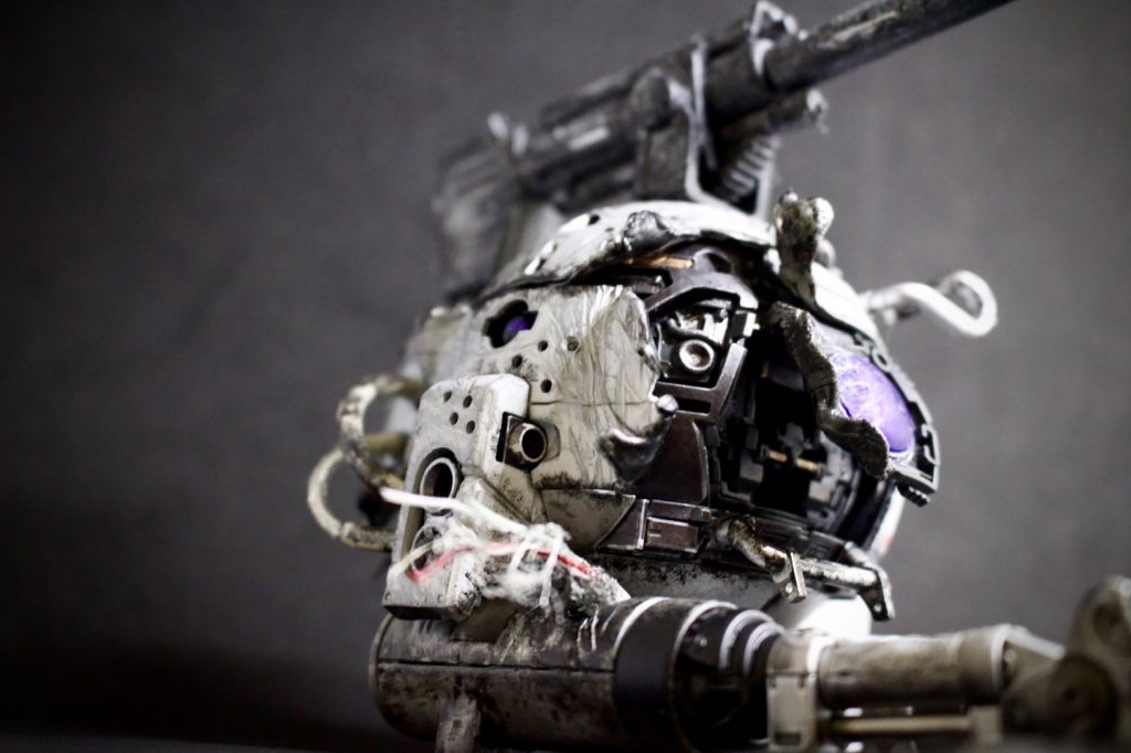 内部フレームの汚しをするかどうか悩んだ結果、そのまま残しました